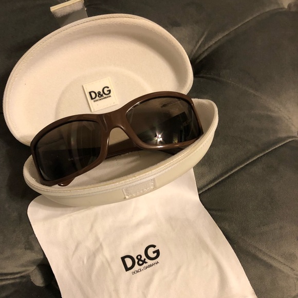 Dolce & Gabbana Accessories - Dolce and Gabbana Brown sunglasses